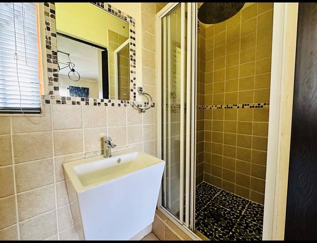 3 BEDROOM HOUSE FOR SALE IN ALBERTSDAL
